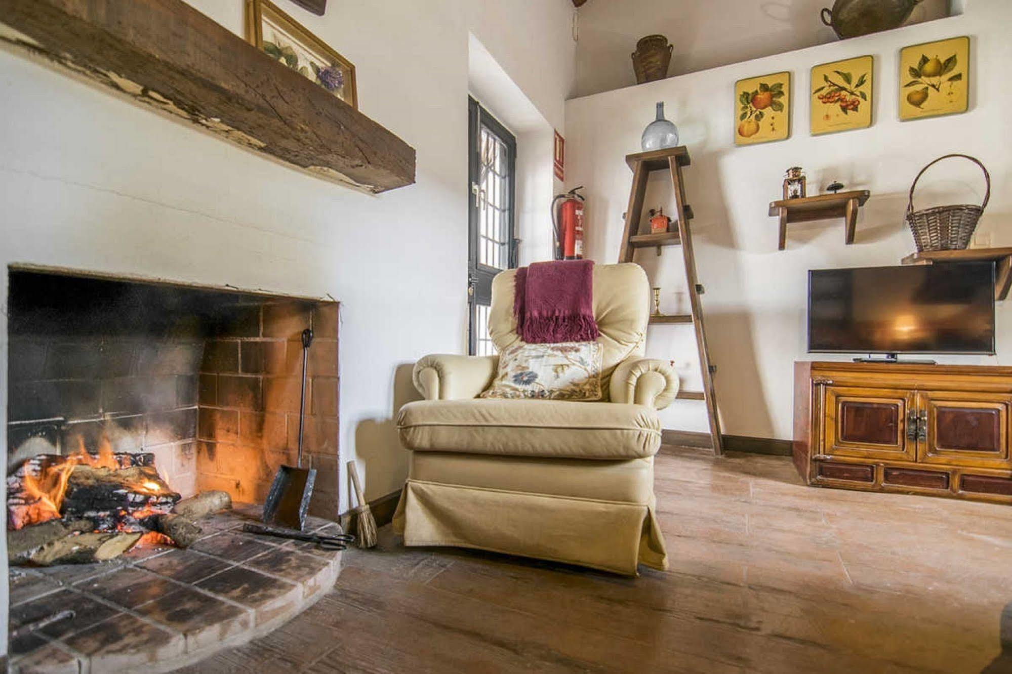 Alojamiento Rural El Cortijuelo Hotel Illora Ngoại thất bức ảnh