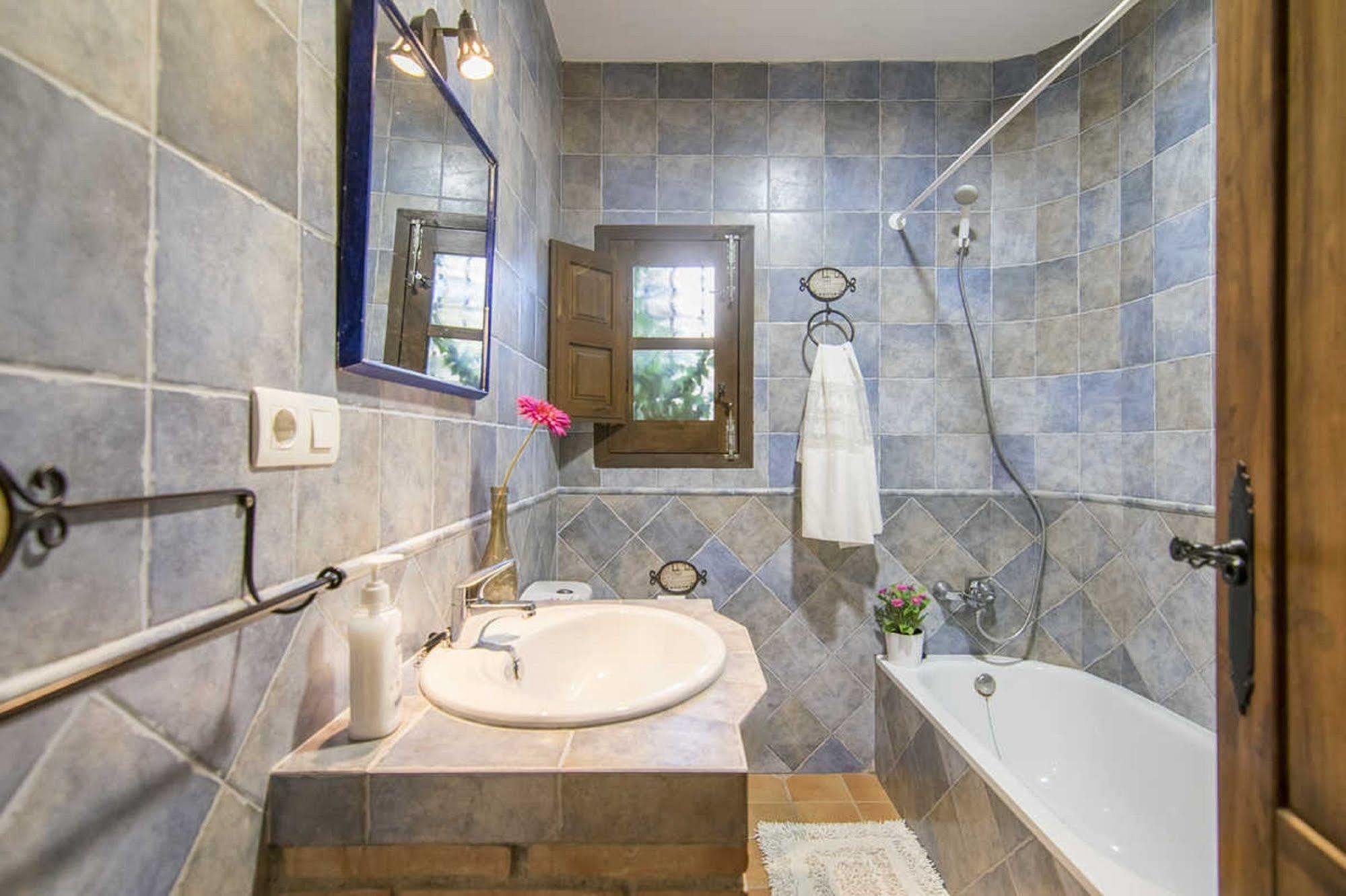 Alojamiento Rural El Cortijuelo Hotel Illora Ngoại thất bức ảnh